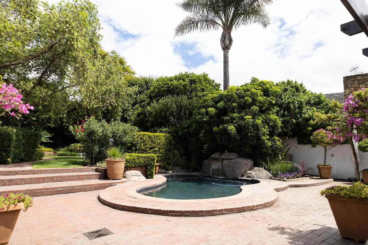 Cape Village Lodge Durbanville