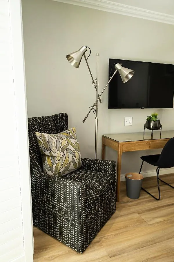 Cape Village Lodge Durbanville