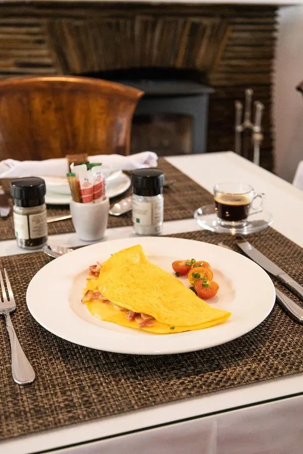 Cape Village Lodge Durbanville Bed & Breakfast
