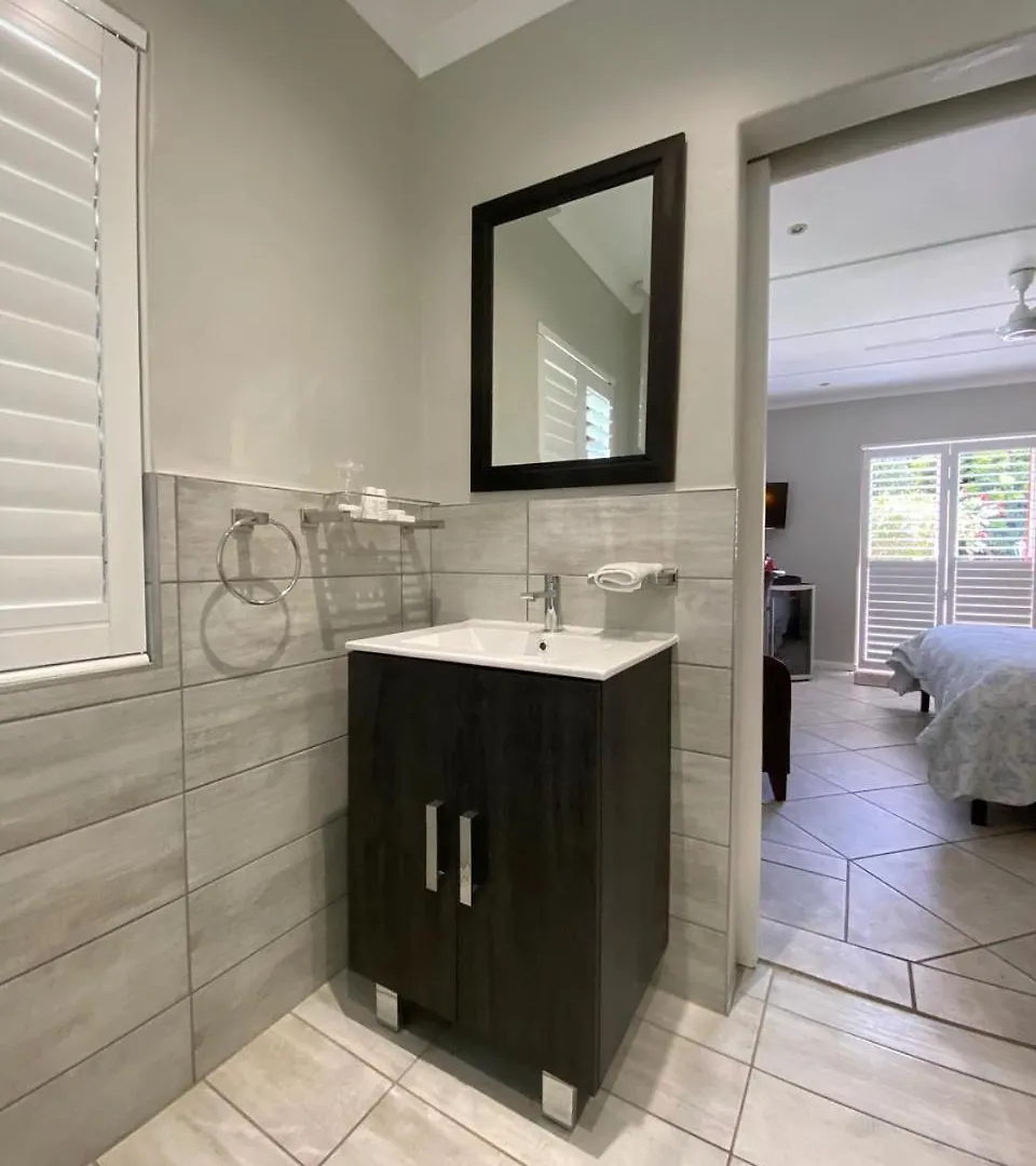 Bed & Breakfast Cape Village Lodge Durbanville